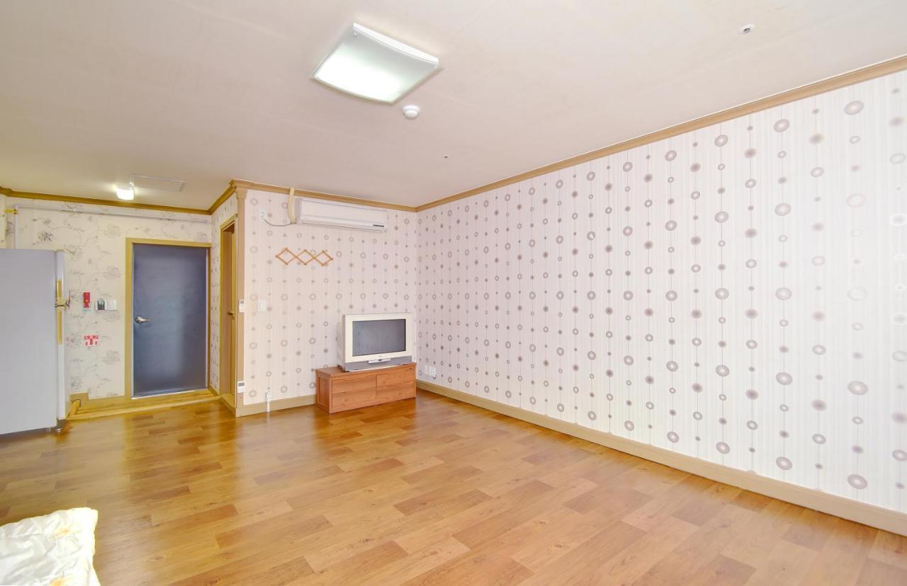 Sungbo Youth Hostel Mungyeong ภายนอก รูปภาพ